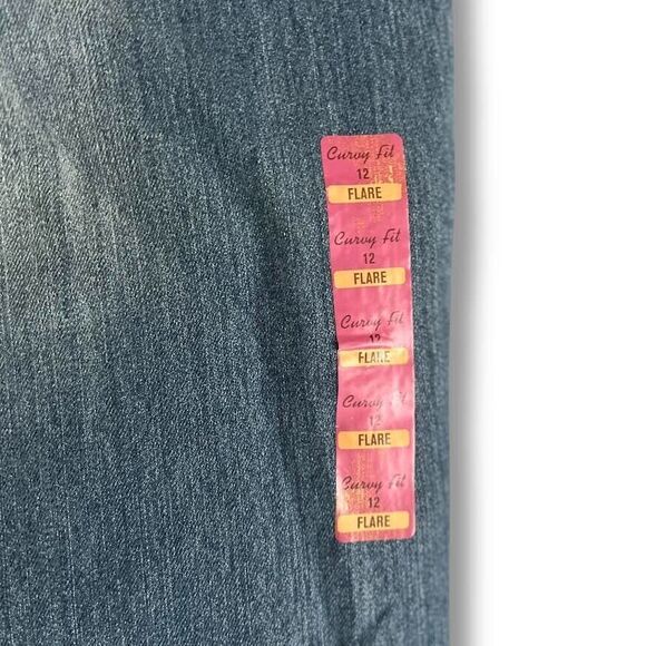 Route 66 Jeans Women's Size 12 Blue Flare Curvy Fit Low Rise Flap Pocket… - Picture 8 of 13
